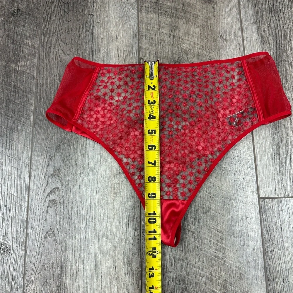 VS Red‎ Lace High Waisted Thong
